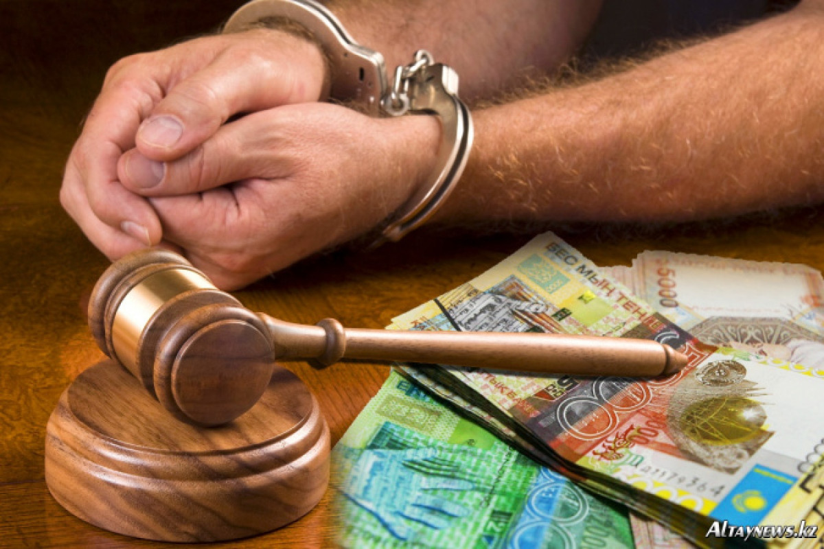 Чиновник присваивал командировочные и премии своих сотрудников в Петропавловске