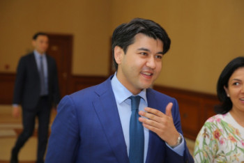 Фотография к новости: "Хотелось бы, чтобы гуманизация распространялась не только на Бишимбаева" – политолог