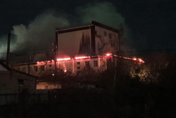 Фотография к новости: Из-за фейерверка загорелся дом культуры в Костанайской области