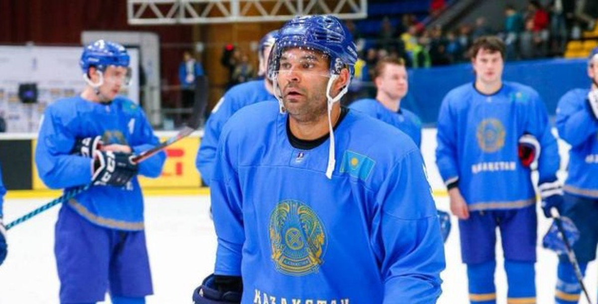 Хоккеист сборной Казахстана стал вторым в рейтинге самых высокооплачиваемых игроков КХЛ
