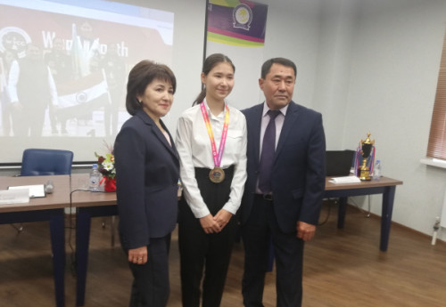 Фотография к новости: "Думала, что турнир не задался" - юная чемпионка мира по шахматам о победе на  соревнованиях