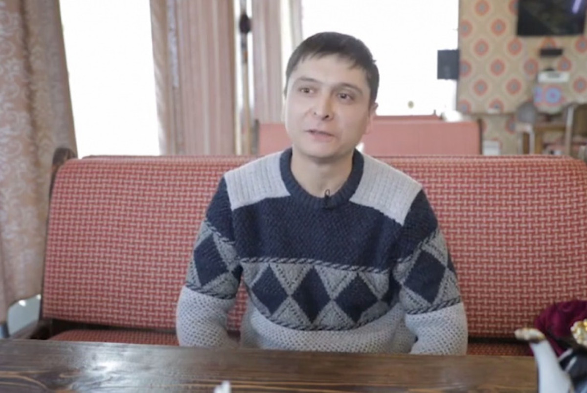 Найден двойник Зеленского, чье фото в вагоне метро взорвало соцсети этим летом