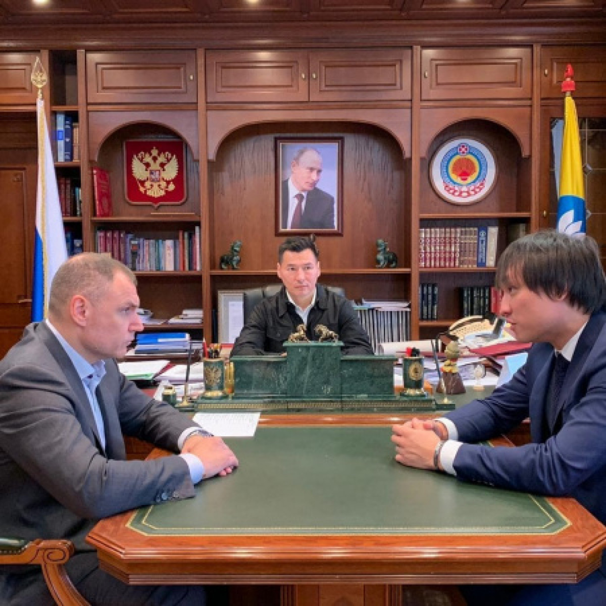 КВНщик Сангаджи Тарбаев стал постпредом при президенте России