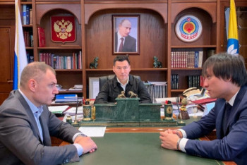 Фотография к новости: КВНщик Сангаджи Тарбаев стал постпредом при президенте России