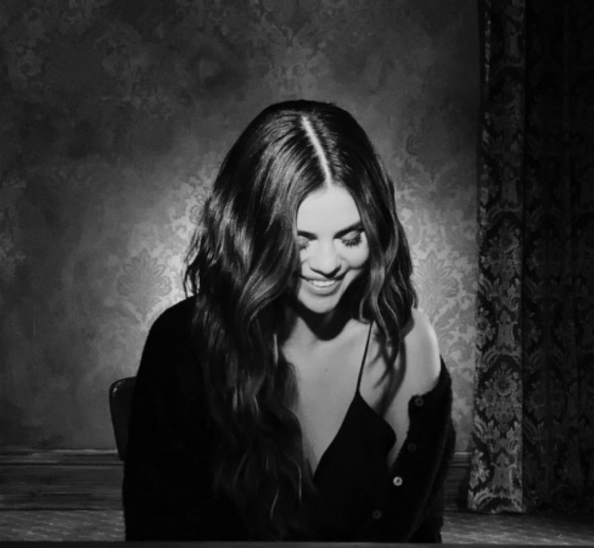 Селена Гомез опубликовала новый клип, снятый на IPhone