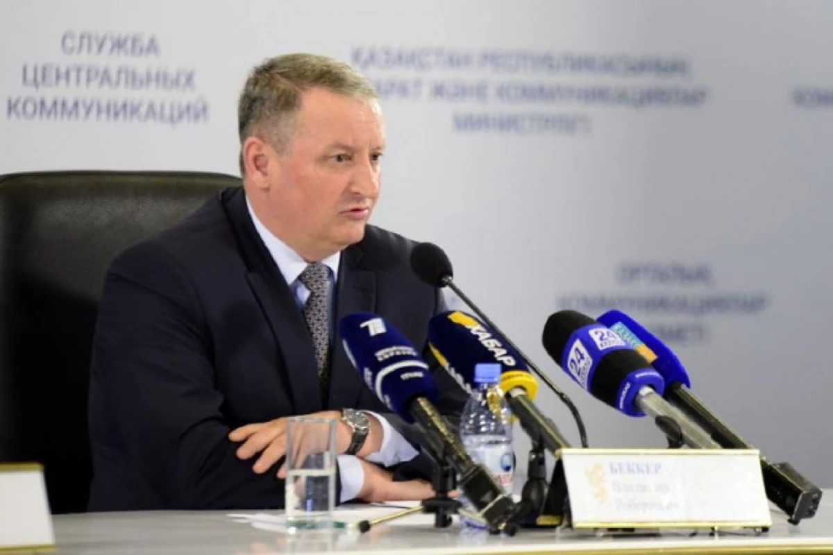 Владимир Беккер получил выговор за своего подчиненного, подозреваемого во взятке
