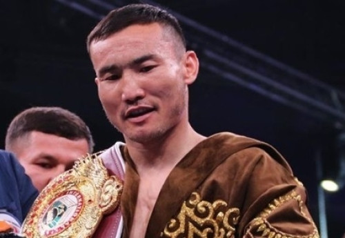 Фотография к новости: Канат Ислам победил Уолтера Каутондоква в бою за титул WBO в Алматы