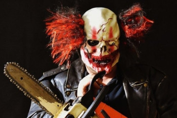 Фотография к новости: Американец пообещал 20 тысяч долларов тому, кто пройдет его хоррор-квест до конца