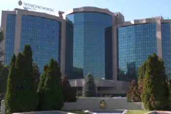 Фотография к новости: На два месяца арестовали отца, подозреваемого в убийстве дочери в пятизвездочном отеле Алматы