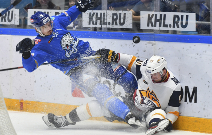 Фотография к новости: "Барыс" дома уступил "Металлургу" с минимальным счетом