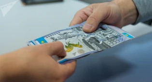 &quot;Руководители берут взятки из алчности, а простые специалисты - от откровенной безысходности&quot; - Шпекбаев