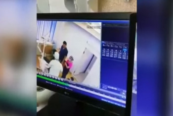 Фотография к новости: Казнет шокировало видео жестокого обращения врача с ребенком в Актау