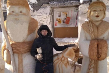 Фотография к новости: Что известно об авторе неудачной скульптуры Маншук Маметовой