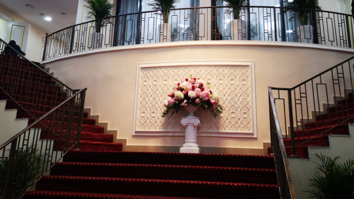 Елбасы посетил новый Дворец бракосочетаний в Туркестане