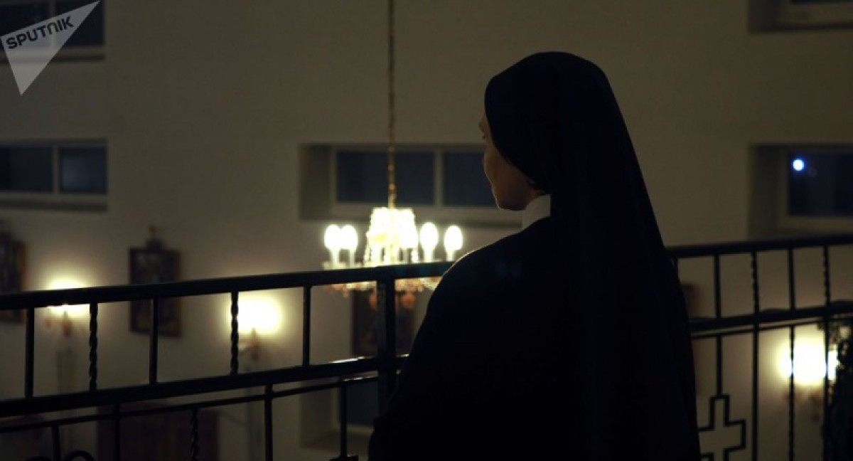 Итальянские монашки вернулись из Африки беременными