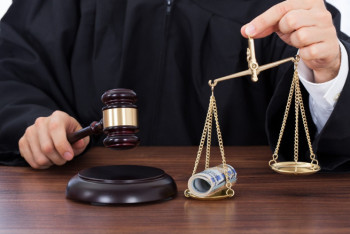 Фотография к новости: Судья в Алматы осуждена за взятку в три тысячи долларов