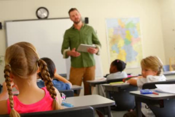 Фотография к новости: На массовые недомогания школьников пожаловались в Кокшетау