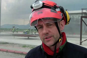 Фотография к новости: Экс-разведчика и основателя "Белых касок" нашли мертвым в Турции