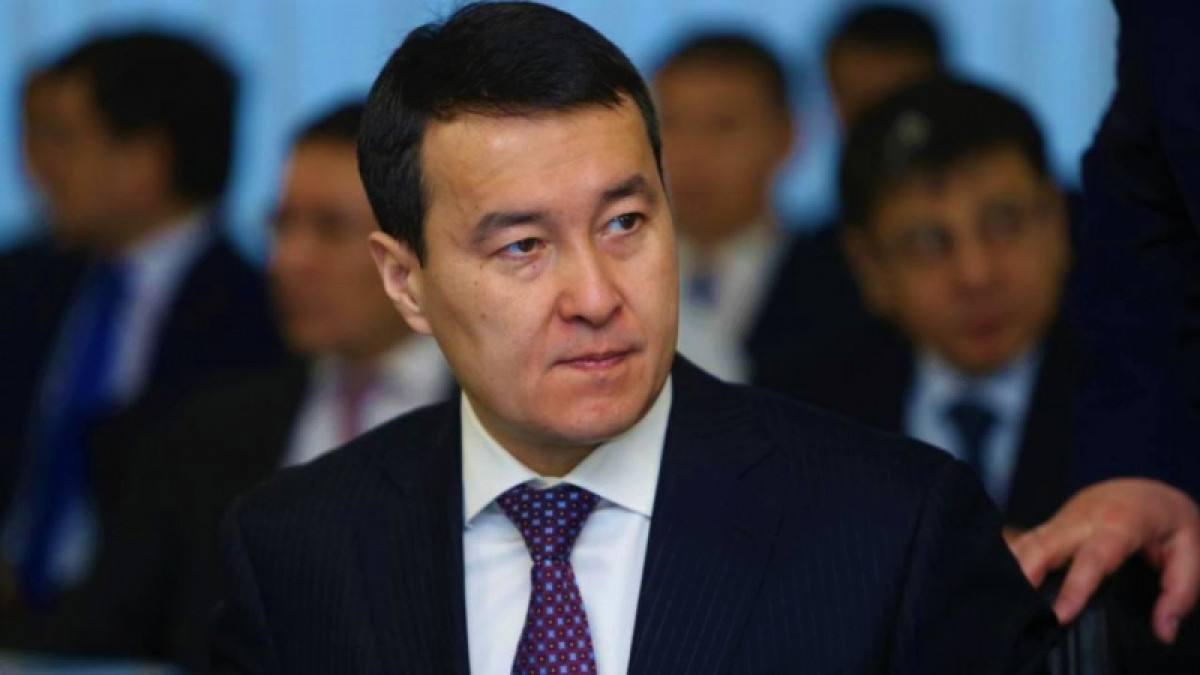 Минфин не будет взимать налоги от карточных переводов казахстанцев - Смаилов