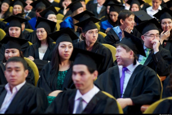 Выпускники "Болашака" встретились со студентами Алматы 