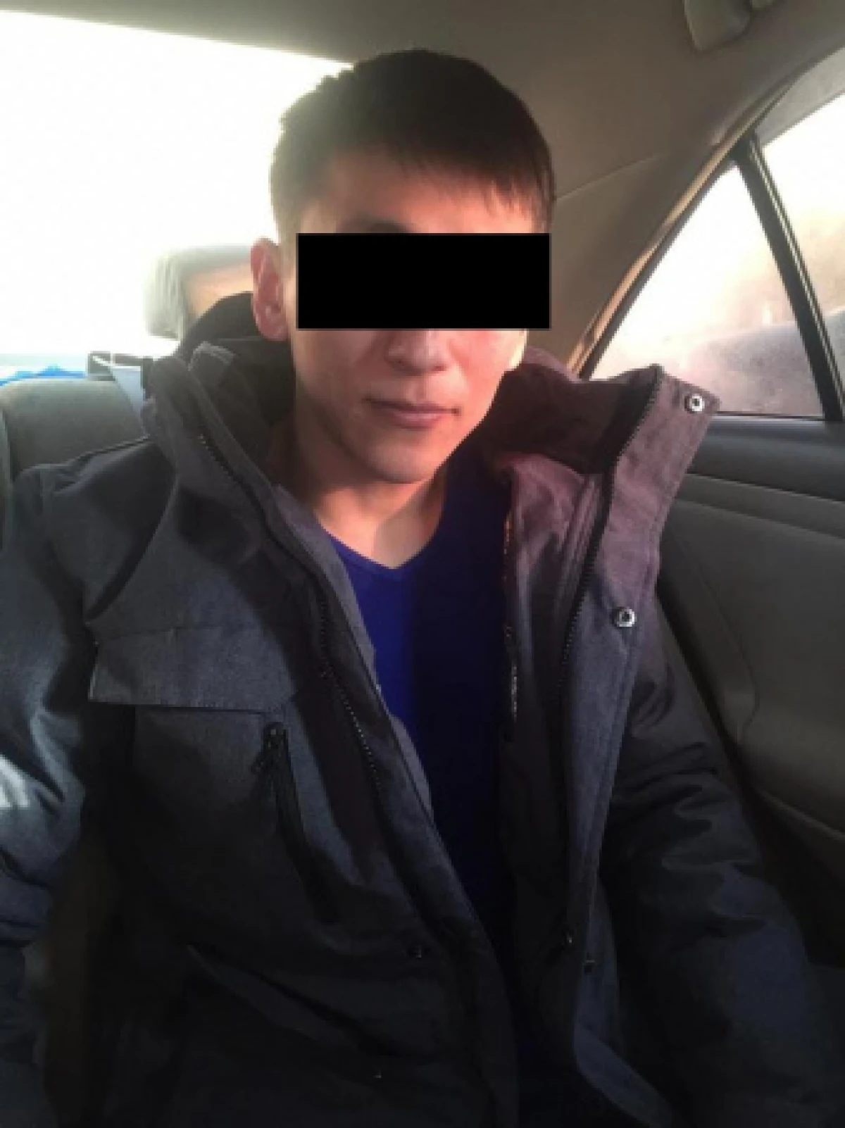 Полицейские задержали астанчанина, который обманывал продавцов сотовых телефонов в офисах