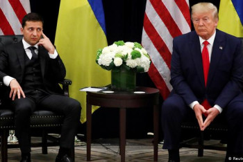 Фотография к новости: Трамп написал фамилию Зеленского с двумя ошибками