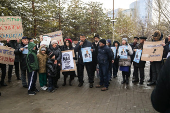 "Главное – верить и не бояться говорить": мирный митинг прошел в Нур-Султане 