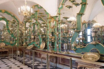 Фотография к новости: На миллиард евро ограбили Саксонскую сокровищницу в Дрездене