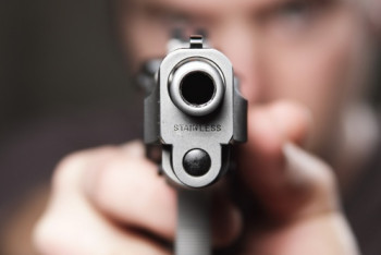 Убийство общественника Галы Бактыбаева: подозреваемым продлен арест в Караганде