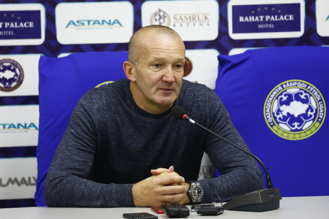 Фотография к новости: "Говорить про неуважение неуместно" – тренер "Астаны" не в обиде на МЮ за второй состав на матч в Нур-Султане