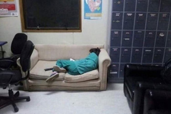 Фотография к новости: Биртанов ответил на "крик души" врача из Актау, уставшего от грубости пациентов