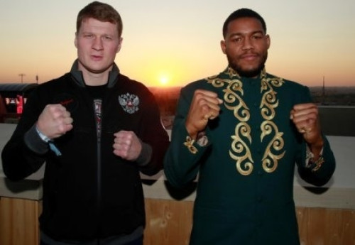 Фотография к новости: Американец надел костюм с казахским орнаментом перед боем с Поветкиным