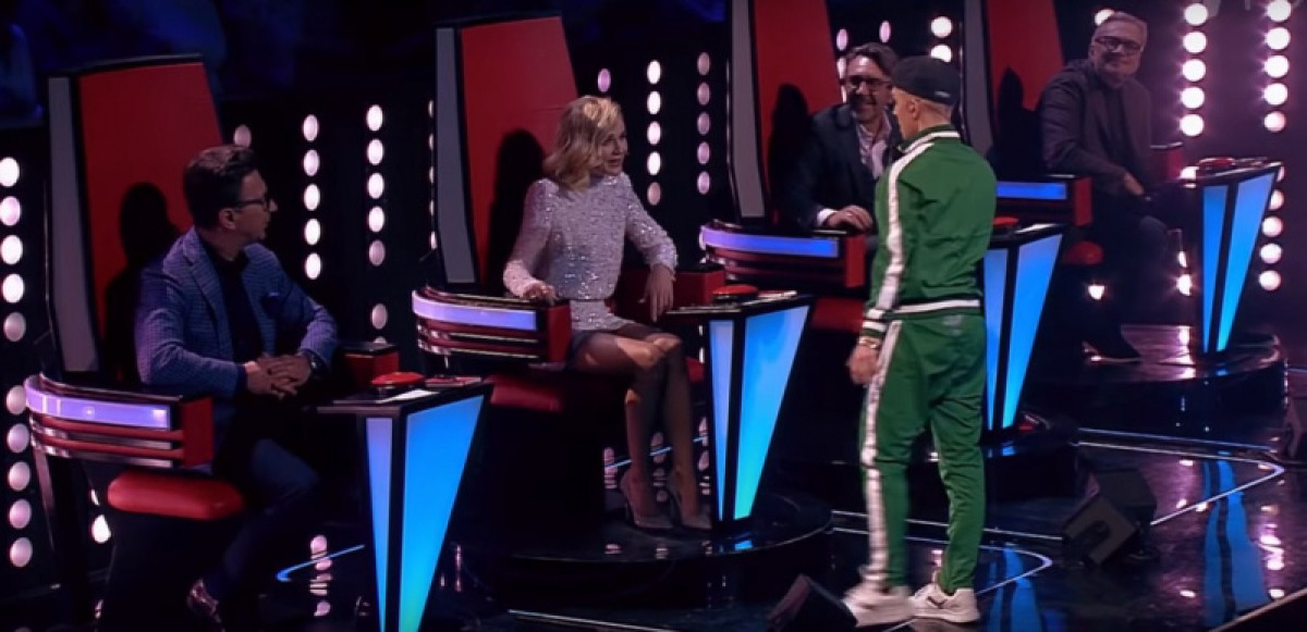 Участник "Голоса" оскорбил Полину Гагарину во время шоу
