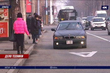 Фотография к новости: По открытым для такси автобусным полосам в Алматы некому ездить