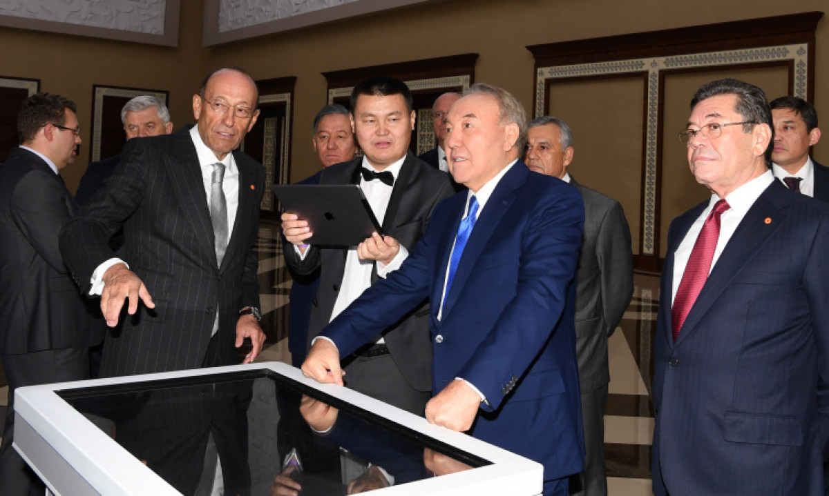 Елбасы посетил торжественное мероприятие по случаю 25-летия компании ERG