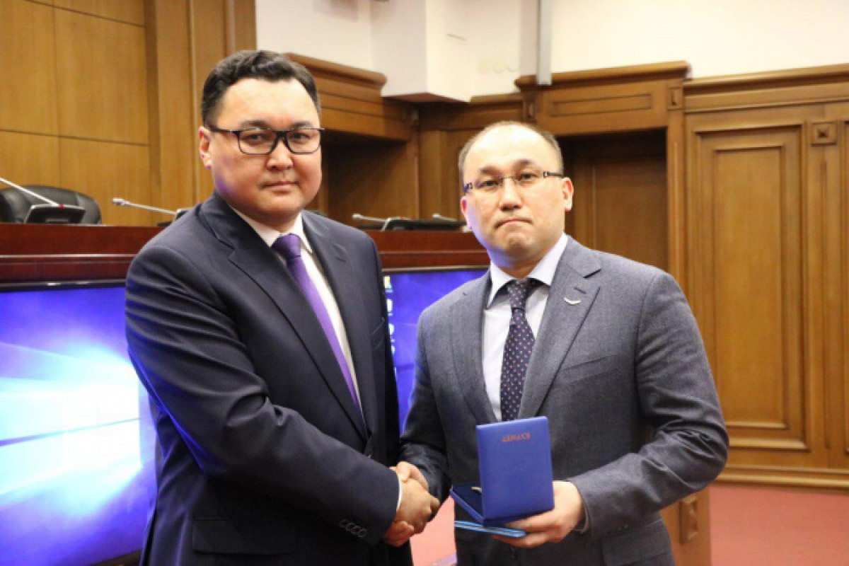 Сотрудники агентства "Хабар" получили орден "Құрмет"