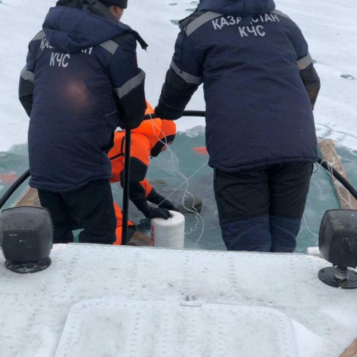 Два рыбака утонули на озере Балхаш в Карагандинской области