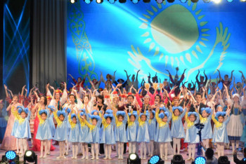 Фотография к новости: День независимости страны отметили в Акмолинской области