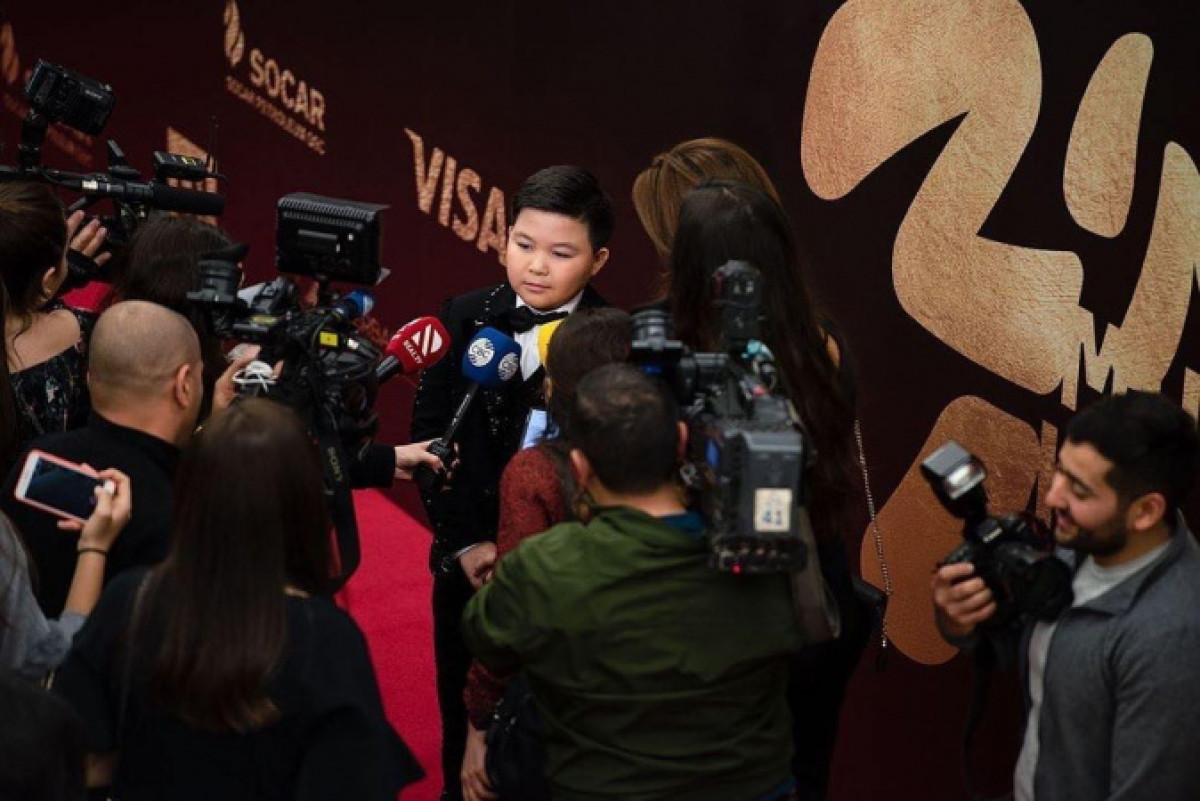 Ержан Максим привел в восторг зрителей фестиваля "Зима 2019" в Баку