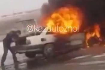 Фотография к новости: Пять человек пострадали в ДТП с возгоранием на трассе в Павлодарской области