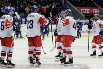 Фотография к новости: На матче Чехия - Швеция вместо чешского гимна прозвучал казахстанский