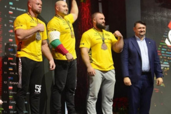 Фотография к новости: Илья Ильин завоевал бронзу кубка мира по армрестлингу в Польше