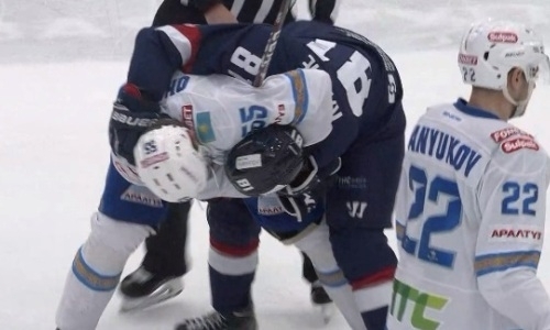 Фотография к новости: Чемпион мира из ХК "Барыс" устроил драку в матче КХЛ