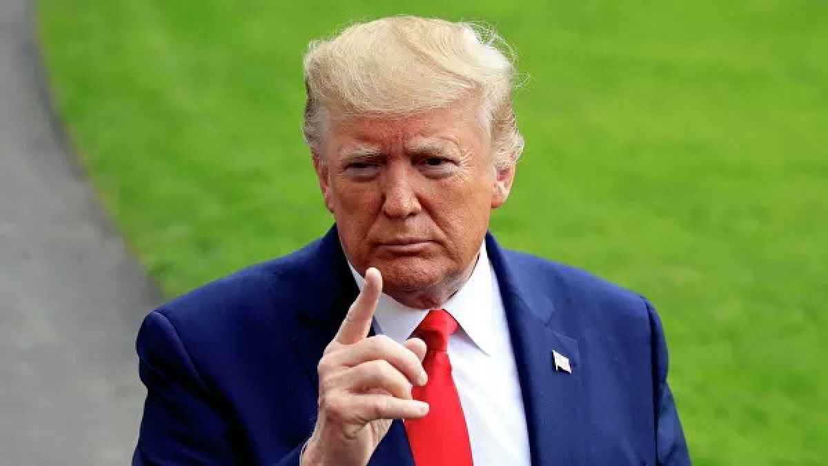 Палата представителей проголосовала за импичмент Трампа