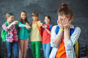 Фотография к новости: Министр образования высказался о буллинге в школах