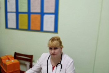 Фельдшер скорой удостоилась звания "Отличник здравоохранения" в Акмолинской области