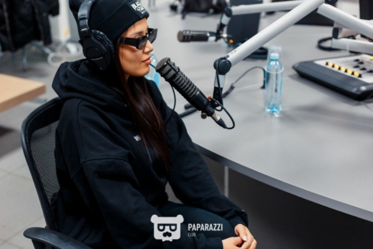 Певица НАZИМА посетила радио "Астана"