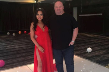 Фотография к новости: Казашка вынуждена отказаться от приглашения двух университетов Шотландии