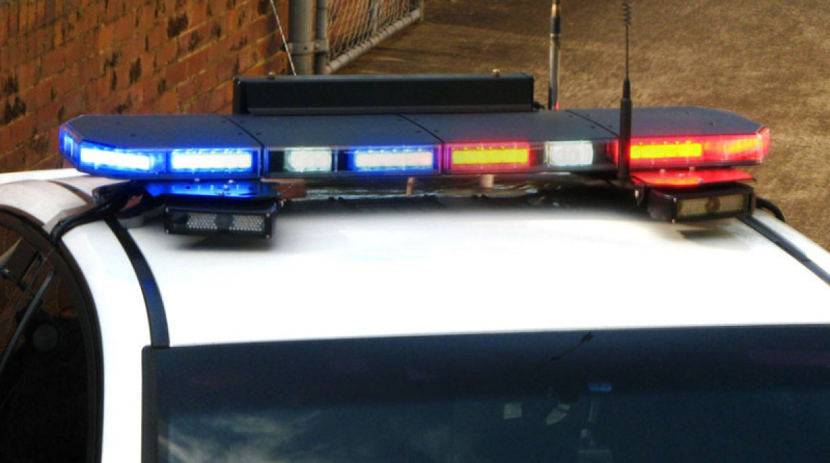 Неизвестный застрелил двух человек и себя в США