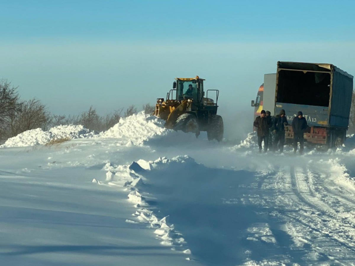 Затор в Павлодарской области: водители отказались от эвакуации